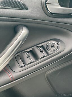 Ford S Max 2.2 Titanium Plus ST Max Výbava - 6