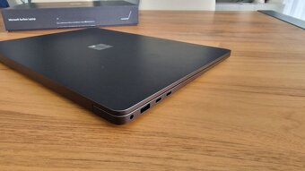 Microsoft Surface Laptop 7 – 15" / 16 GB RAM / 2 TB SSD - 6