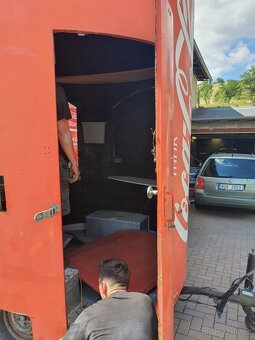 Přívěsný vozík - prodejní stánek - 6