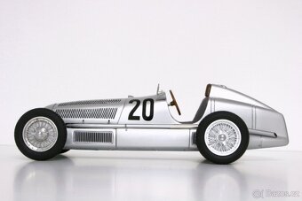 MERCEDES-BENZ W25A / CMC 1:18 - 6