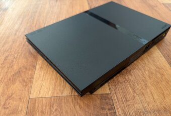 Sony Playstation 2 Slim (SCPH-70004) černá - 6