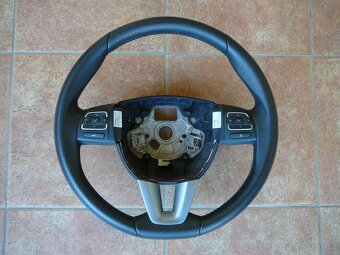 VW SHARAN 7N+ F1 / PASSAT / T6 / TIGUAN / - VOLANT - 6
