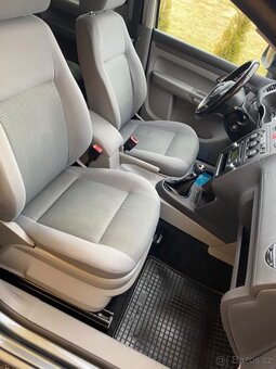 VW Caddy, 2.0 TDI 103Kw Live Maxi 7-Míst 7/2009, 225 000 km - 6