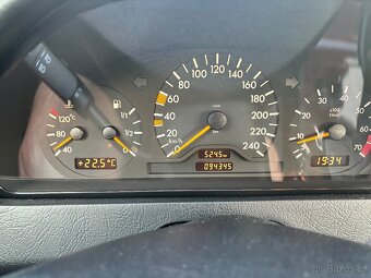 Mercedes w202 2,0 benzin nízký nájezd - 6