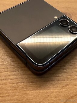 Samsung Z Flip 4 5G černý - 6
