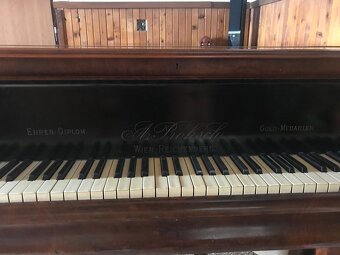 Klavír Křídlo - 6