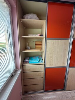 Vestavěná skříň do dětského pokoje - 6