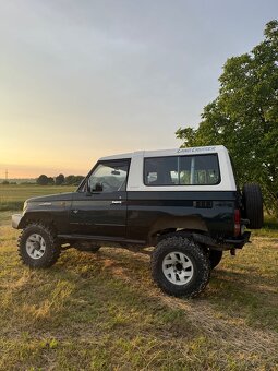 Toyota Land Cruiser KZJ 73 - 6