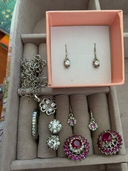 Sbírka bižuterie se Swarovski + stříbrné šperky, dětské náuš - 6