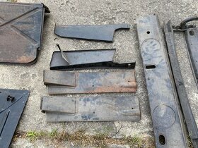 Lada Vaz 2102, plechařina , Tel 608 445 411 - 6