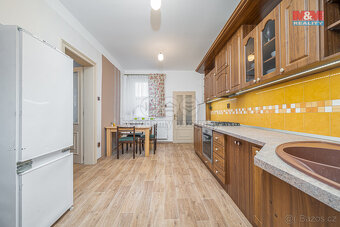 Pronájem rodinného domu, 416 m², Prostějov, ul. Husovo nám. - 6