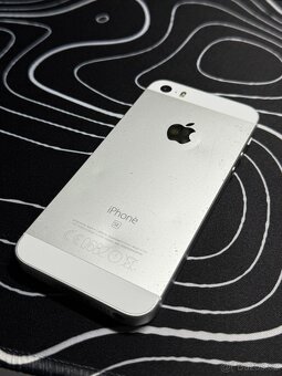 iPhone SE (1. gen.), 32 GB, stříbrná - 6