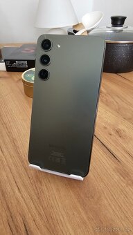Samsung Galaxy S23+ - 6