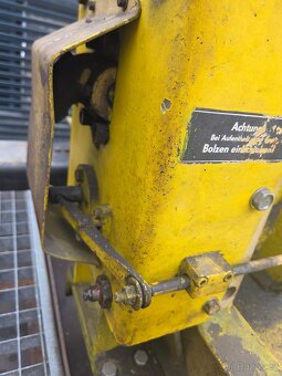 Nemecky nůžkový 2T hydraulicky zvedák DDR - 6
