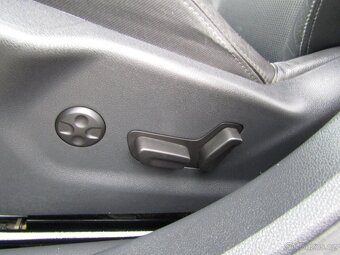 Peugeot 508 2.0 HDi , 120 kW nafta, 2012 - 6