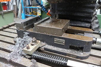 Frézka Maho MH 800 - 6