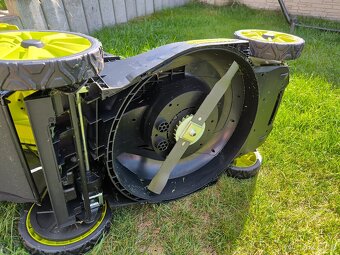 Sekačka aku Ryobi 36v, baterie, nabijecka - 6