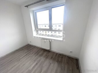 Milovice, pronájem bytu 2+kk/B + sklep, 32 m2, okr. Nymburk. - 6