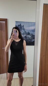 Černé krátké šaty, vel. L - 6