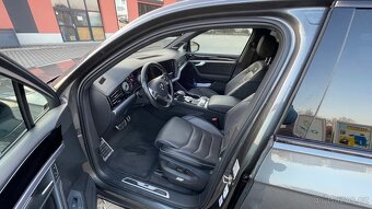 VW TOUAREG 3,0TDI R-line - 6