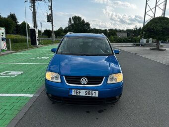 Volkswagen Touran - 6