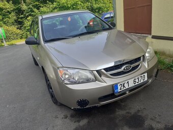 KIA CERATO 1.6i benzín 2008 - 6