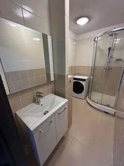 Prodej bytu 2+1 (67 m²) po rekonstrukci – centrum Jablonce n - 6