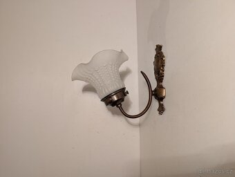 stará mosazná lampa lampička, matové stínidlo zvoneček - 6