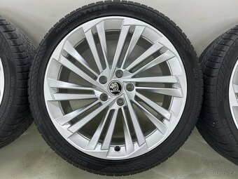 zimní originál sada Škoda Superb IV Varitate 19" 5x112 - 6