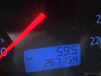 Transporter T5 1.9 TDI 75kW 2009 - 6