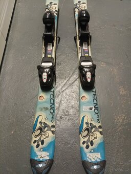 Lyže, lyžáky a helma - 6