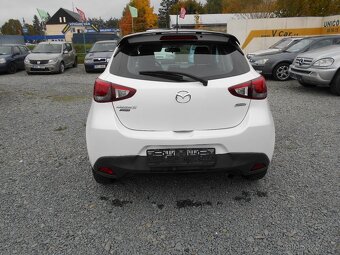 MAZDA 2 1.5 I - 6
