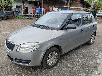 Śkoda Fabia 1.2 Htp   2009    58000km  44kW - 6