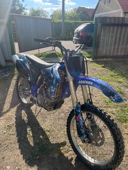 Yamaha yzf 450 2005+oblečení a helma - 6
