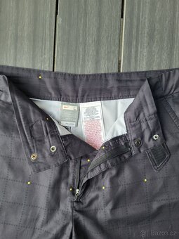 NIKE - PÁNSKÉ SPORTOVNÍ KRAŤASY - 6
