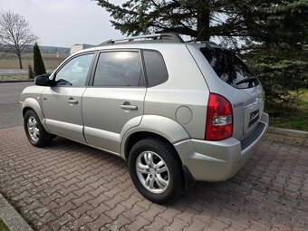 Hyundai Tucson 4x4 2.0 CRDi 103 KW-TAŽNÉ-KLIMA-2007-193 tkm - 6