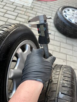 Kola Mercedes 16 - 7,5Jx16 H2 ET 41 215/55 R16 - 6