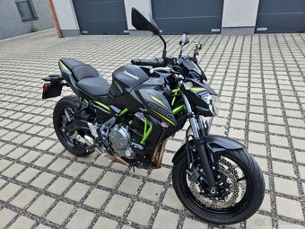 Prodám  kawasaki  Z650 rok 2019 - 6