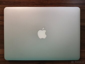 MacBook Pro 2015 13" | i5 • 8GB • 256GB SSD - 6