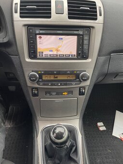 toyota Avensis combi---T27-2011--náhradní díly - 6