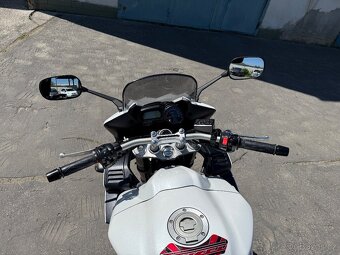 Yamaha Fazer 1000 - 6
