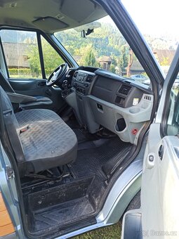 FORD TRANZIT 2.4 4x4 - 6