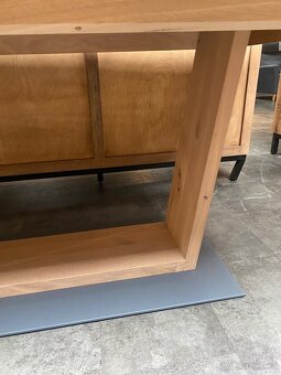 Jidelni stul Voglauer nove - 6