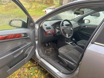 Opel Astra H 1.6 77kw benzin 2004 - 6