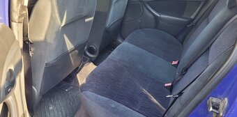 Focus 1.6i hatchback - 6