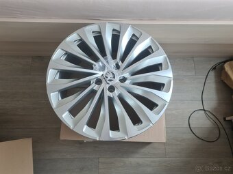 NOVÉ Alu ASTERION 9,0J x 20" ET 42 Enyaq atd. - 6