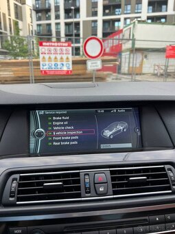 BMW Řada 5, 3.0 TDI malý najezd - 6