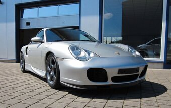 Porsche 911 Turbo (typ 996) - 6