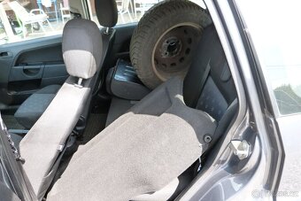Ford Fiesta 1.3i - 6