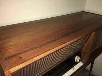 Starožitné rádio, gramofon, komoda, hrací skříňka - 6